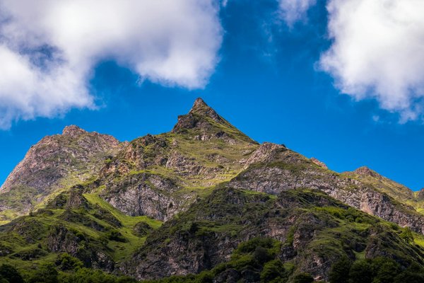 Discover Your Perfect Yorkshire Dales Retreat: Explore Unique Holiday Rentals Near Breathtaking Heritage Railways